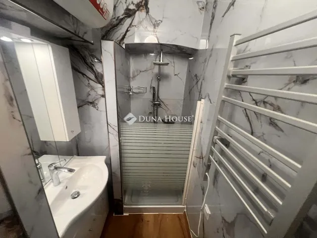 Eladó lakás Budapest XII. kerület, Németvölgyi út 20 nm