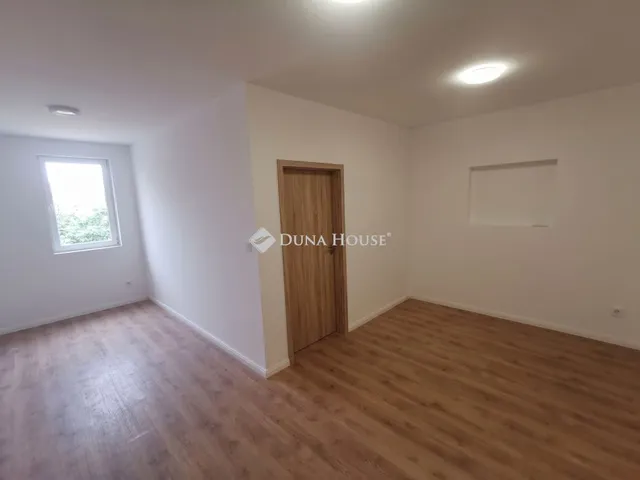 Eladó lakás Budapest IV. kerület, Zrínyi utca 51 nm