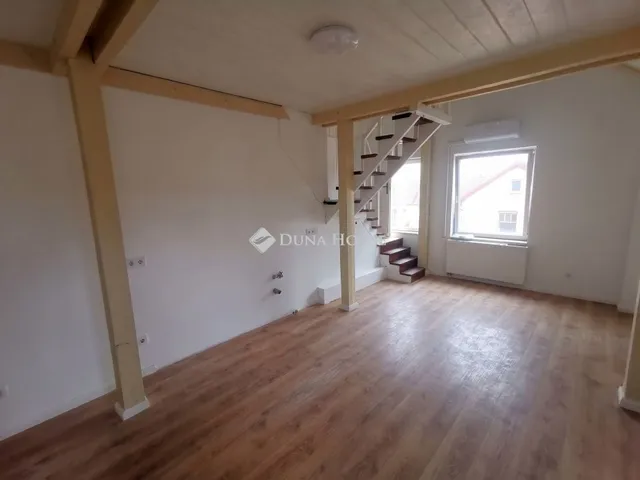 Eladó lakás Budapest IV. kerület, Zrínyi utca 95 nm