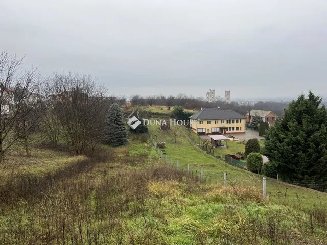 Eladó telek Pécs, Nyugati kőhíd dűlő 1443 nm