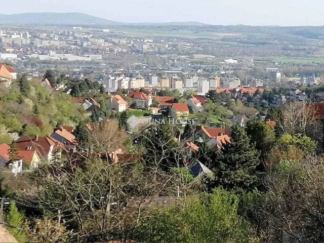 Eladó telek Pécs 1307 nm