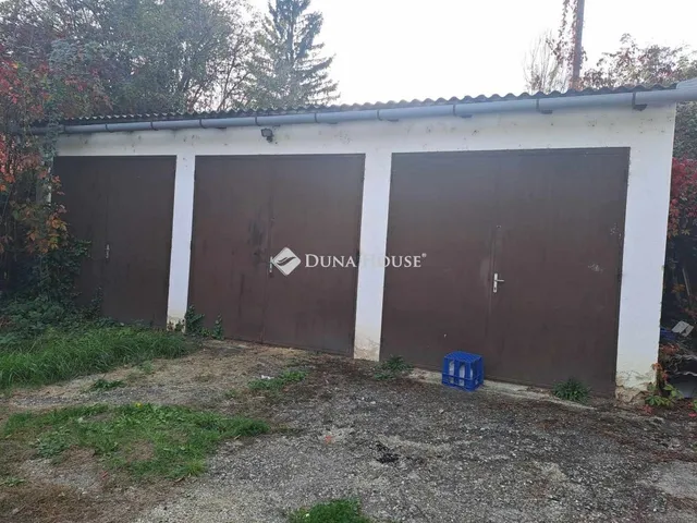 Eladó ház Bükkösd, Kossuth Lajos utca 210 nm