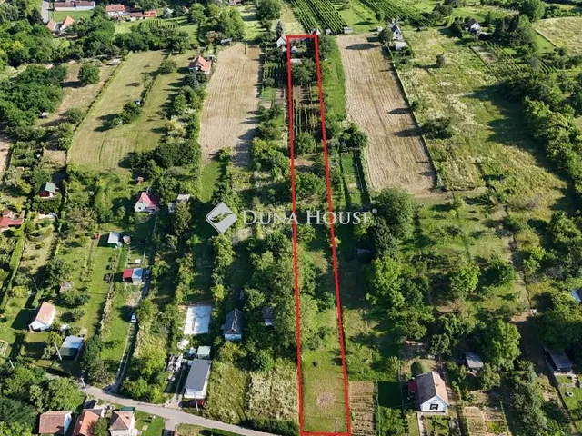 Eladó telek Gyód, Zártkert 3271 nm