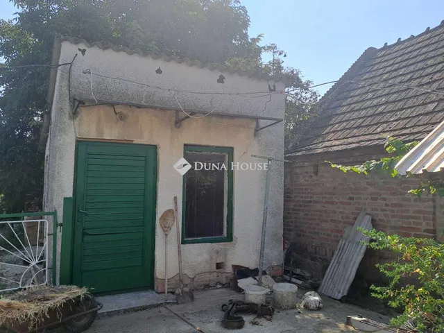 Eladó ház Ócsárd 80 nm