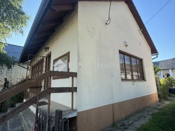 Eladó ház Majs 50 nm
