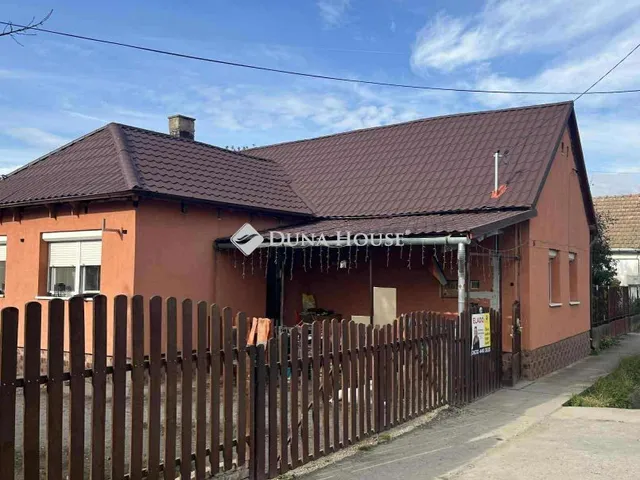 Eladó ház Vajszló 68 nm