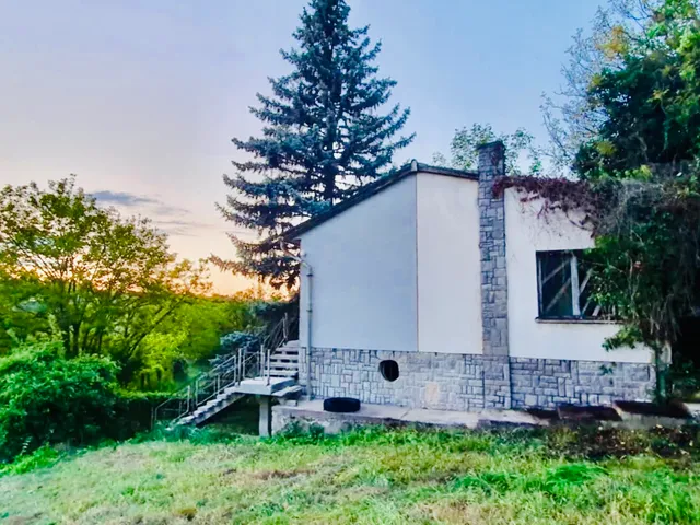 Eladó ház Keszü 50 nm