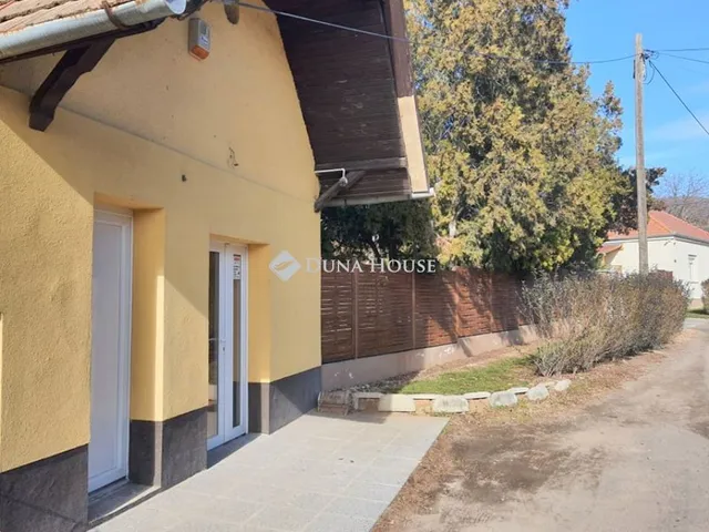 Eladó ház Pécs, Magyarürögi út 33 nm