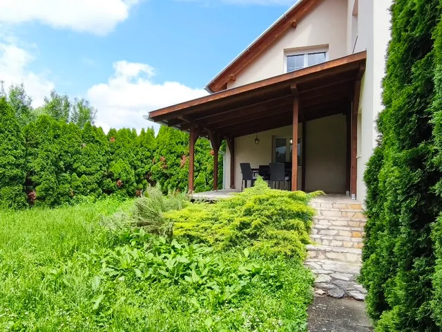 Eladó ház Pécs 140 nm