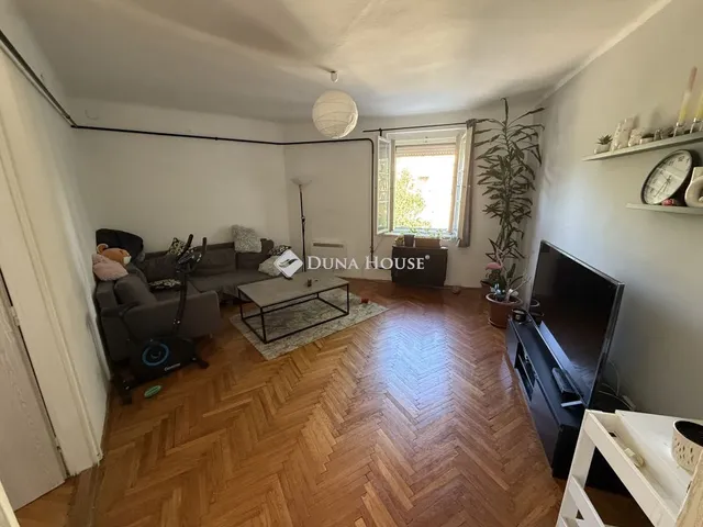 Eladó lakás Pécs 79 nm