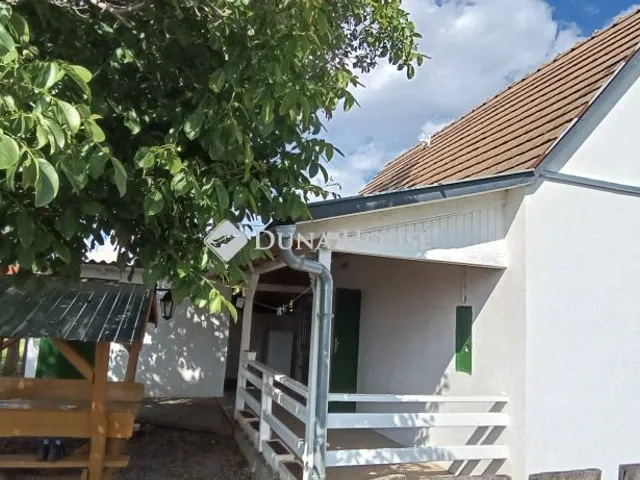 Eladó ház Szentlőrinc 50 nm