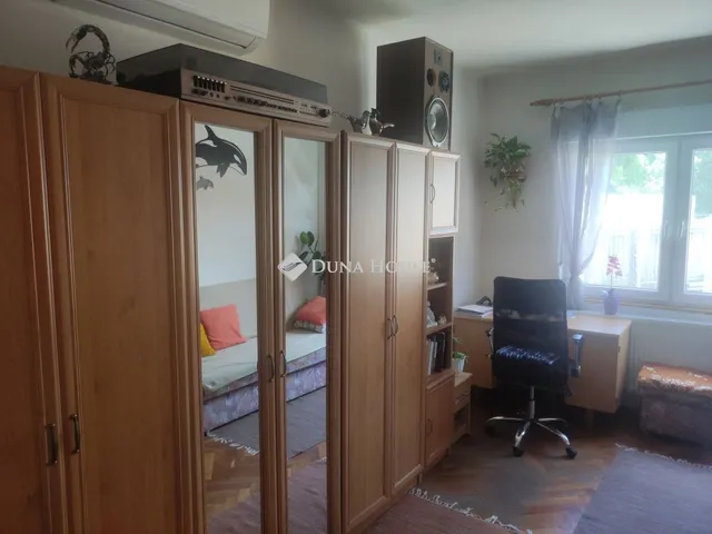 Eladó kereskedelmi és ipari ingatlan Pécs 613 nm
