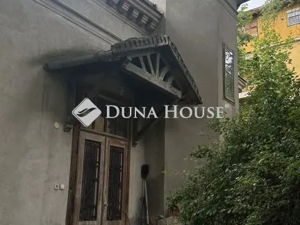 Eladó ház Pécs, Hunyadi János utca 265 nm