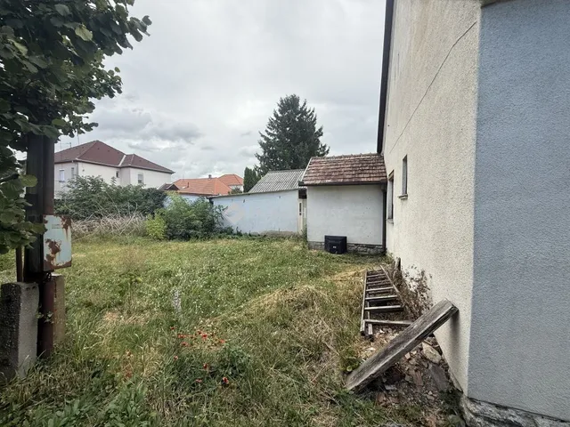 Eladó ház Pécs, Ungvár utca 66 nm