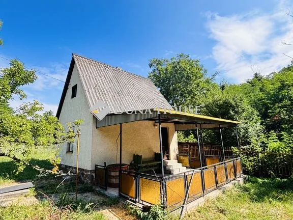 Eladó üdülő és hétvégi ház Pécs, Pacca dűlő 30 nm