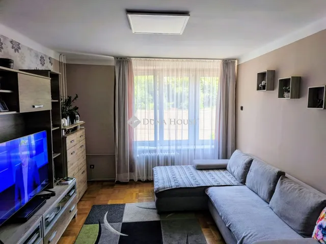 Eladó lakás Komló 50 nm