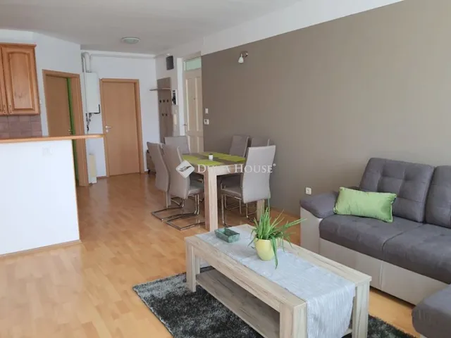 Kiadó lakás Pécs, Diós dűlő 54 nm