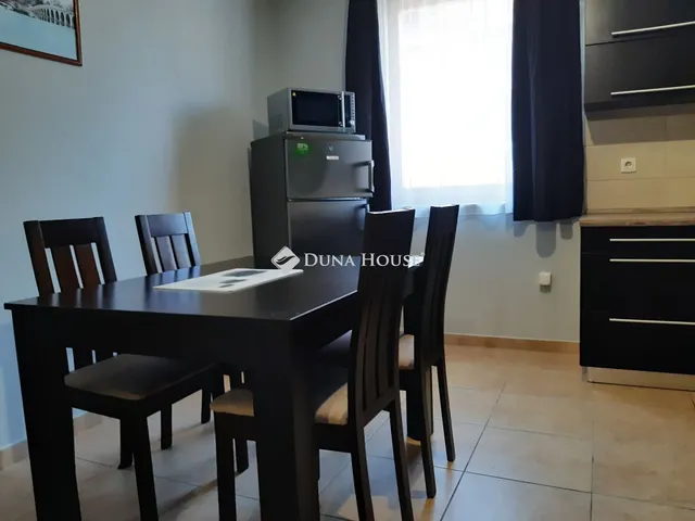 Kiadó lakás Pécs, Jászai Mari utca 50 nm