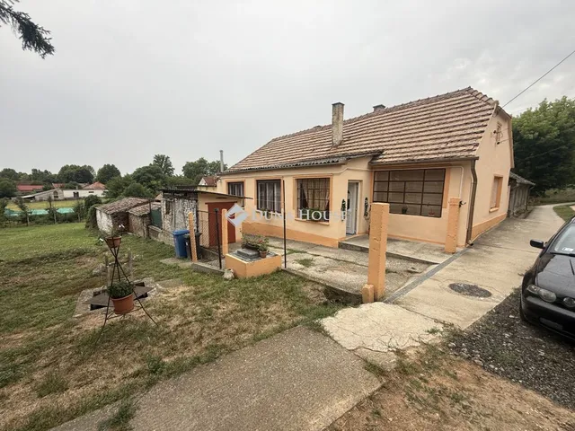 Eladó ház Siklós 89 nm