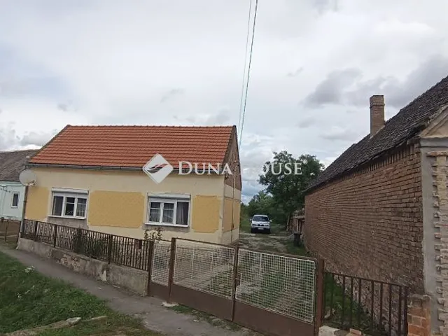 Eladó ház Sumony, Petőfi Sándor utca 108 nm