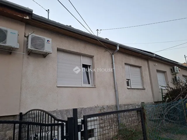 Eladó lakás Pécs, Csend utca 79 nm