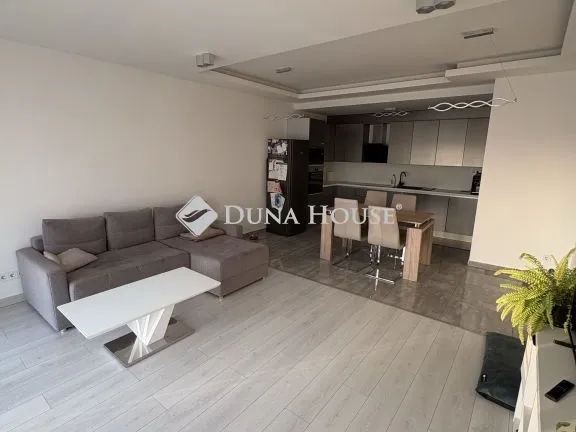 Eladó lakás Kozármisleny 85 nm