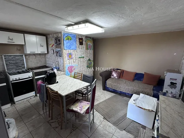 Eladó ház Kökény, Nincs utca 45 nm