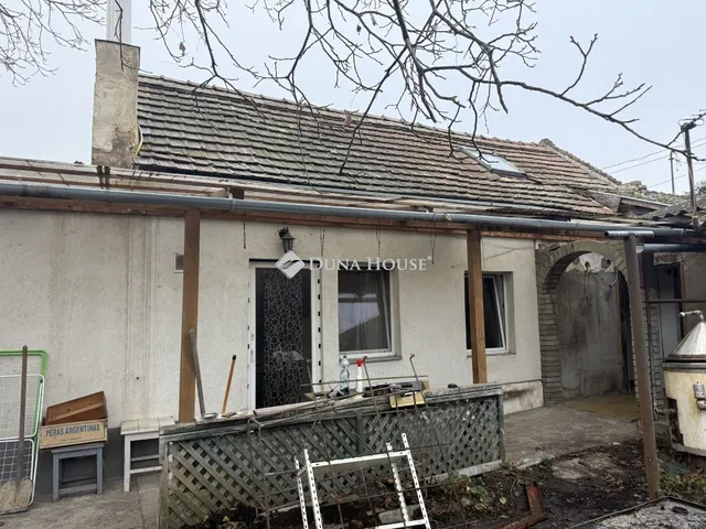 Eladó ház Pécs 48 nm