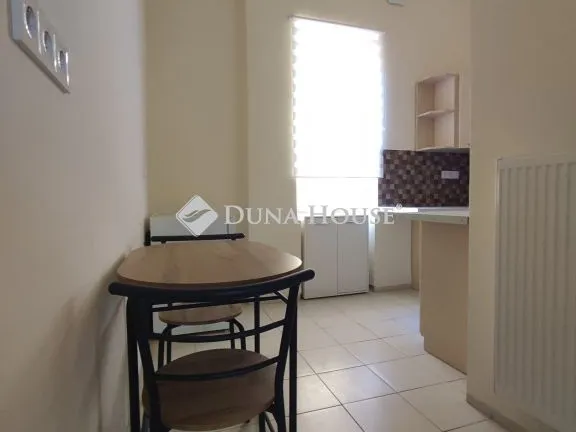 Kiadó lakás Pécs, Felsőmalom utca 45 nm