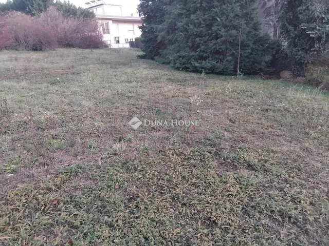 Eladó telek Pécs 800 nm