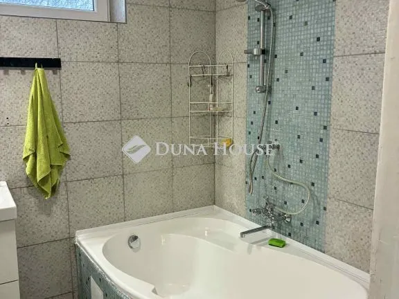 Eladó ház Hásságy, Petőfi Sándor utca 70 nm