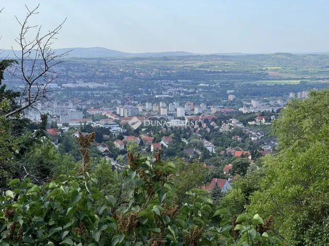 Eladó ház Pécs, Szkókó tető köz 48 nm