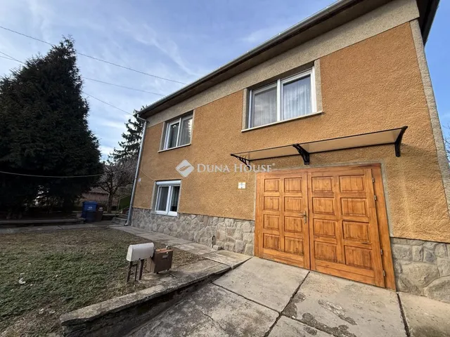 Eladó ház Pécs, Görgey Artúr utca 145 nm