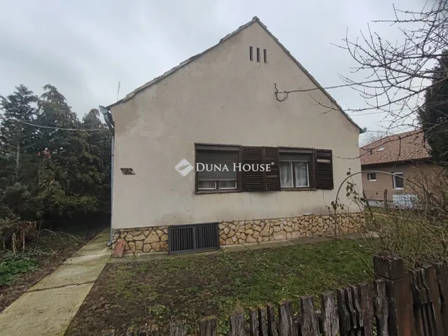 Eladó ház Pápa, Hársfa utca 105 nm