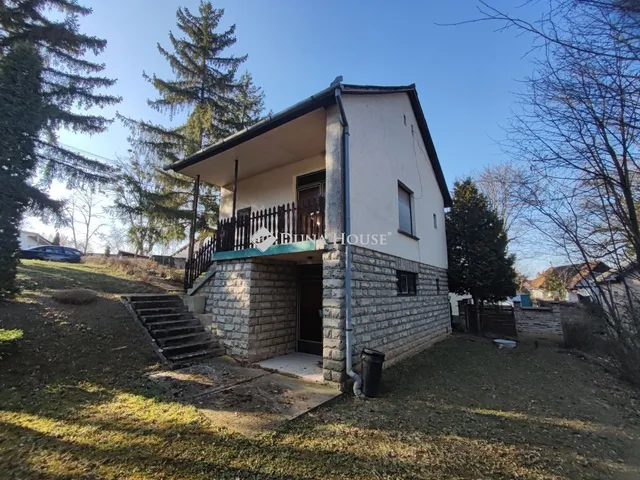 Eladó üdülő és hétvégi ház Magyarhertelend, Vadrózsa utca 60 nm