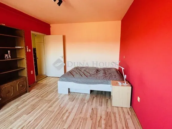 Kiadó lakás Pécs, Illyés Gyula út 57 nm