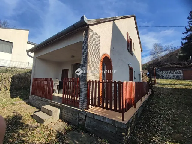 Eladó üdülő és hétvégi ház Magyarhertelend, Tábor utca 60 nm