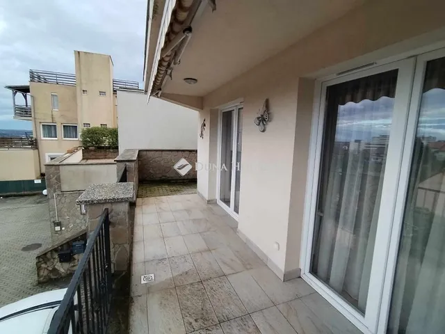 Kiadó lakás Pécs, Bálicsi út 76 nm