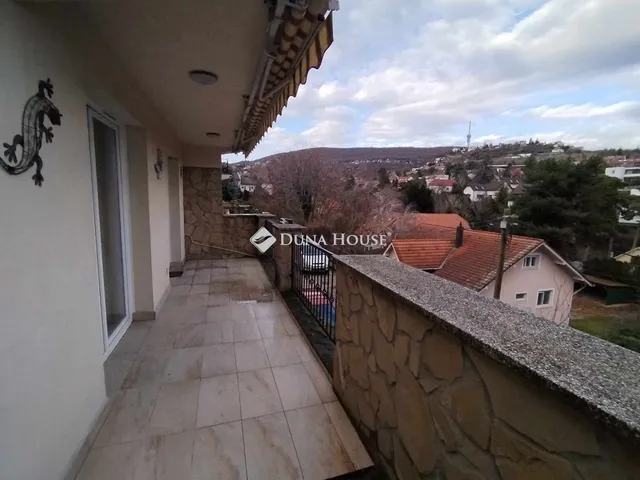 Kiadó lakás Pécs, Bálicsi út 76 nm