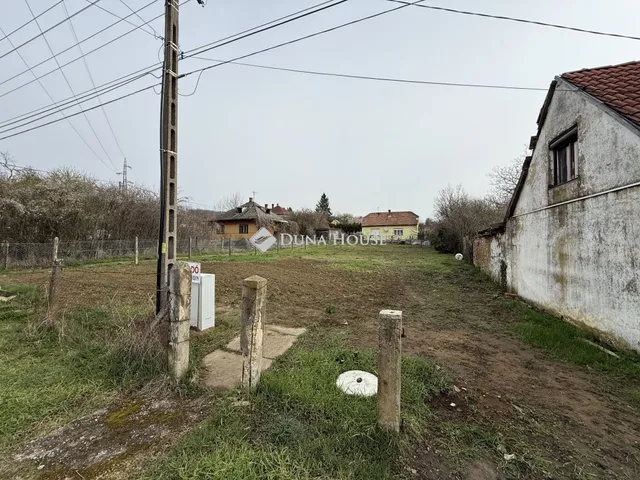 Eladó telek Pécs, Somogy utca 671 nm