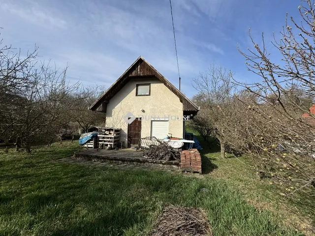 Eladó telek Pécs 1183 nm