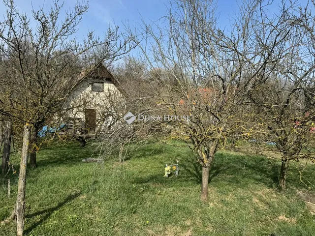 Eladó telek Pécs 1183 nm