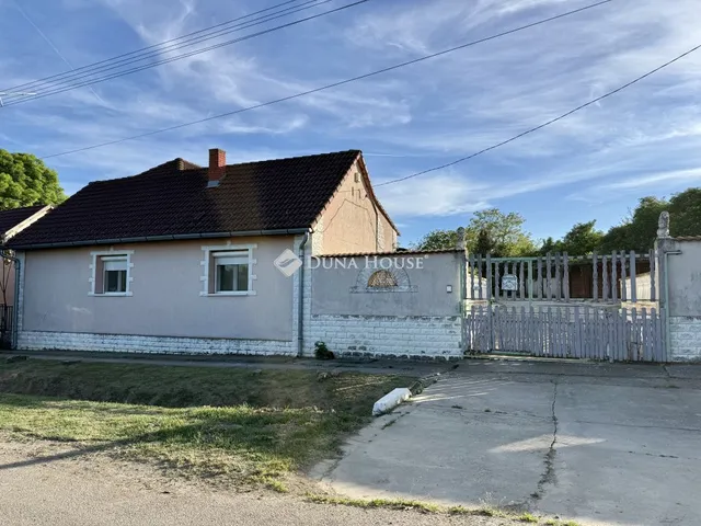 Eladó ház Hegyszentmárton, Kolozsvár utca 146 nm