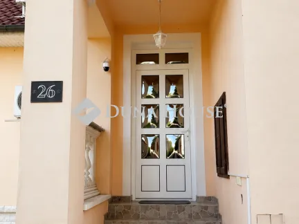 Eladó ház Bóly, Dobó utca 200 nm