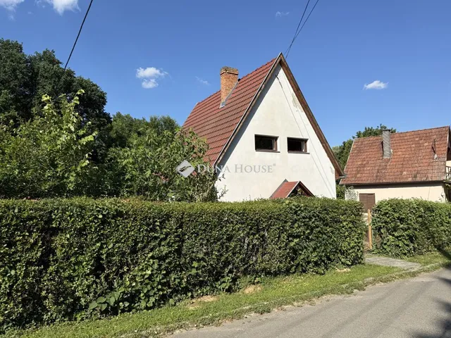 Eladó nyaraló Magyarhertelend, Tábor utca 45 nm
