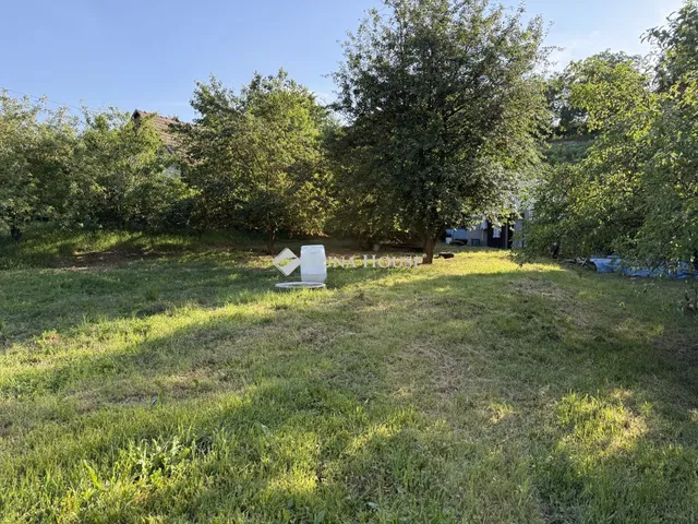 Eladó telek Pécs, Kispostavölgyi út 1260 nm