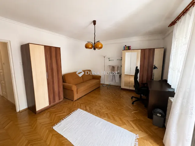 Kiadó lakás Pécs, Endre utca 39 nm