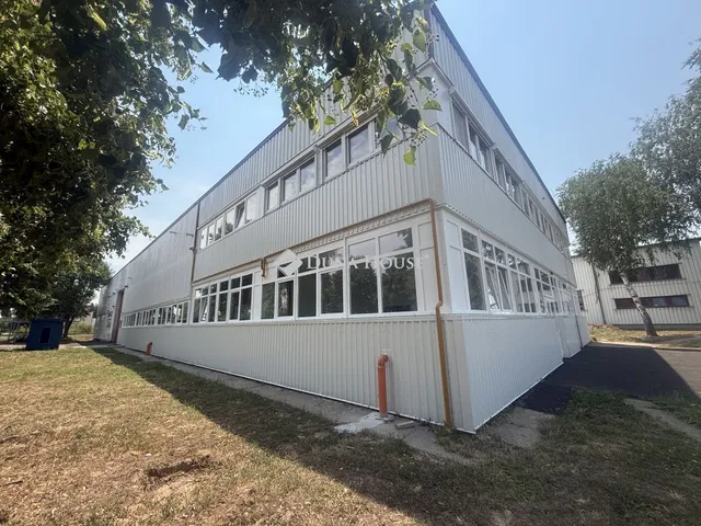 Kiadó kereskedelmi és ipari ingatlan Pécs, Nagy-berki út 1135 nm