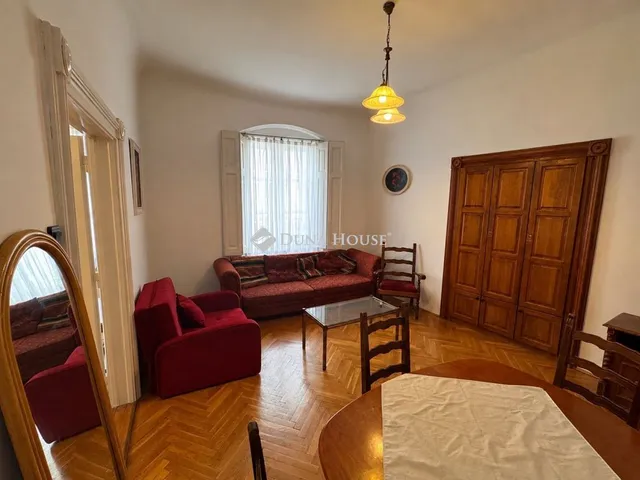 Kiadó lakás Pécs, Király utca 80 nm