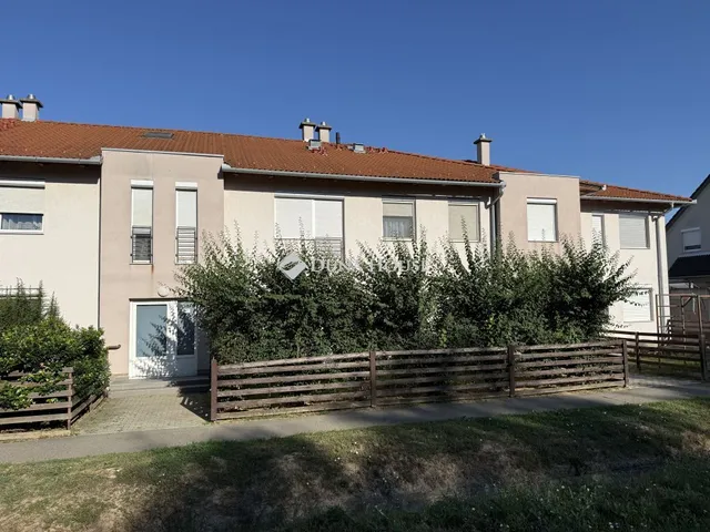 Eladó lakás Kozármisleny, Viola utca 64 nm